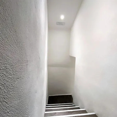 Al 54 Apartment *