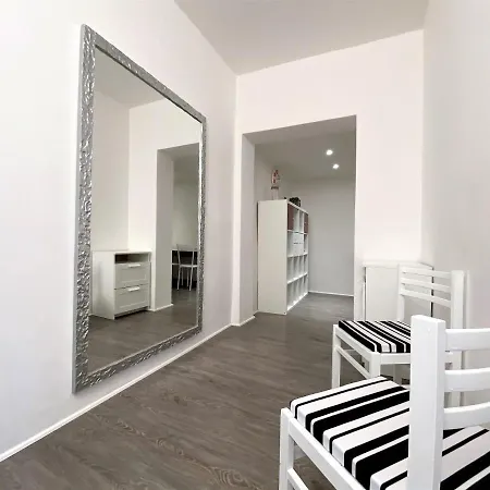Al 54 Apartment *